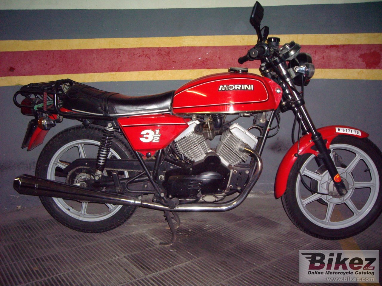 Big  3 1-2 v picture and wallpaper from Bikez.com